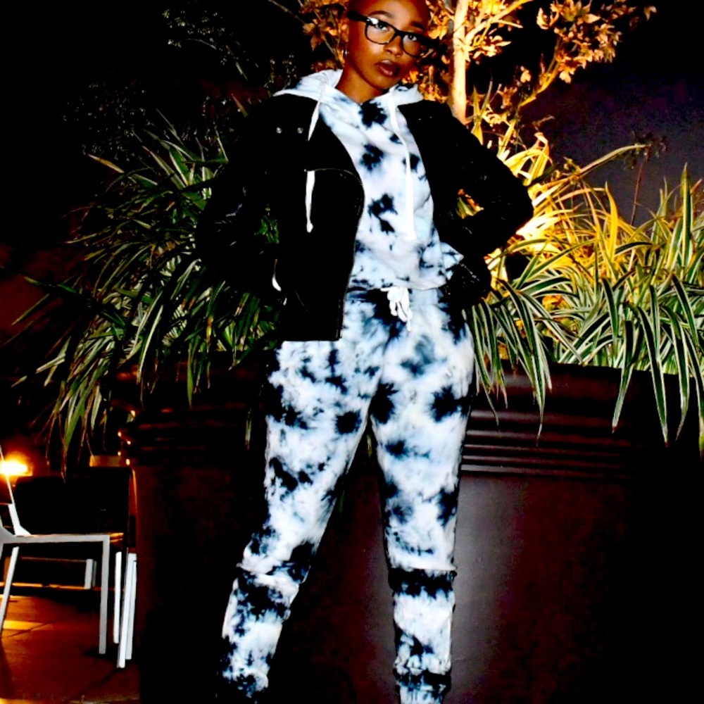 Comfy Jogger Set! Mono B